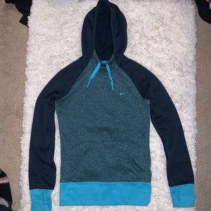 Nike therma-fit hoodie